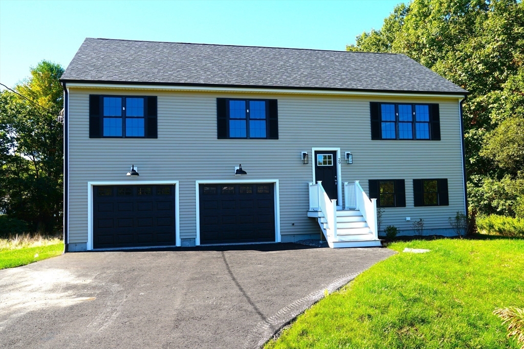 Blinns Ct, Taunton, MA 02780