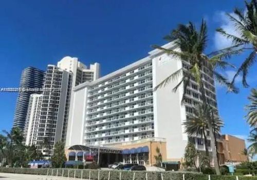 602-19201 Collins Ave, Sunny Isles Beach, FL, 33160-2202 | Card Image