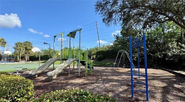 UNIT-102 - 7756 Gardner Dr, Condo with 3 bedrooms, 2 bathrooms and 1 parking in NAPLES FL | Image 29