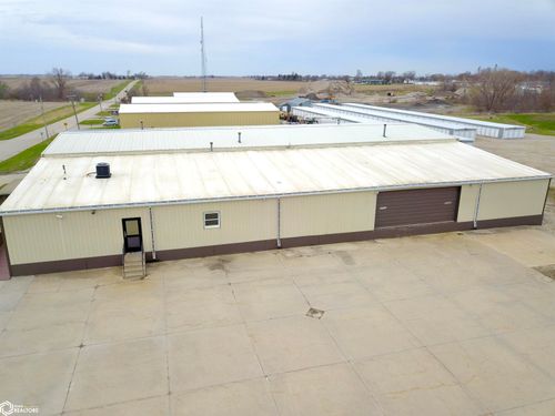 725 Penrose St, Grinnell, IA, 50112-2218 | Card Image