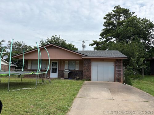 2208 E Bent Tree Dr, Ada, OK, 74820-2898 | Card Image