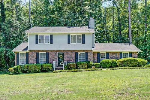 5201 Beechwood Forest Dr, Lithonia, GA, 30038-3905 | Card Image