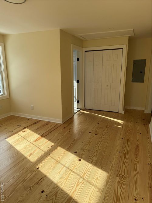 2-14 Orchard St, Warwick, NY, 10990-1450 | Card Image