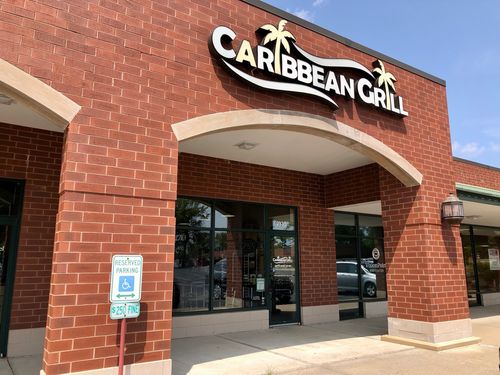 2133 S Neil St, Champaign, IL, 61820-7593 | Card Image