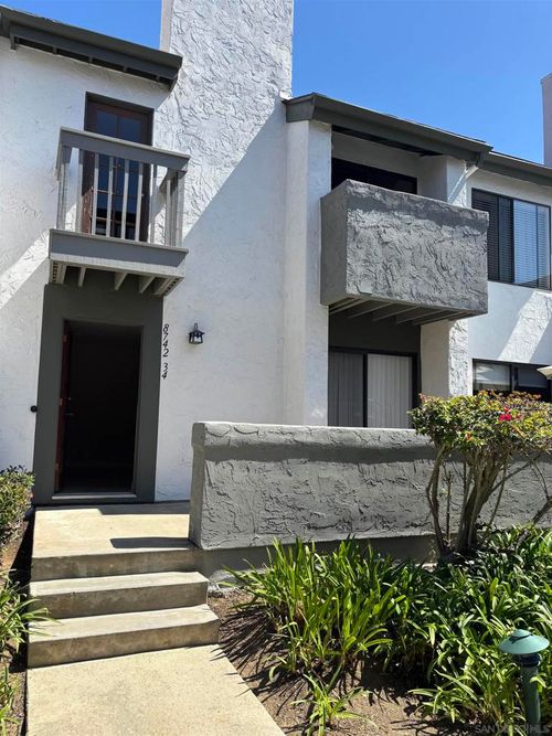 unit-34-8742 Villa La Jolla Dr, La Jolla, CA, 92037-1938 | Card Image