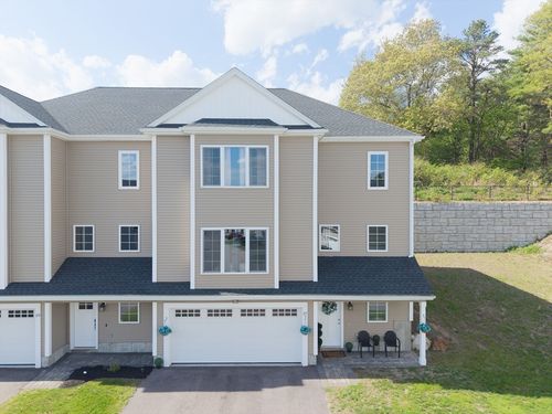 27-27 Pouts Ln, Uxbridge, MA, 01569-2182 | Card Image