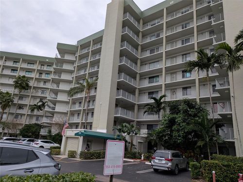 apt-602-2334 S Cypress Bend Dr, Pompano Beach, FL, 33069-5628 | Card Image