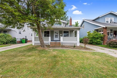 18830 Monterey Ave, Euclid, OH, 44119-1606 | Card Image