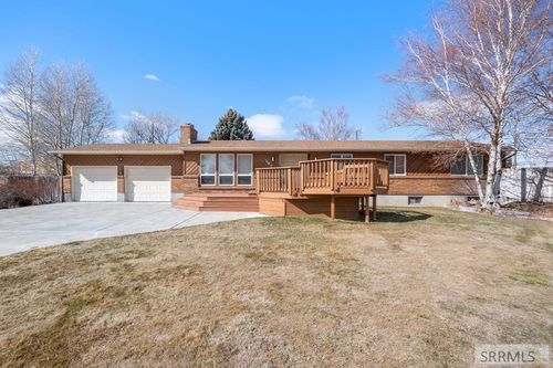 397 Hemlock Cir, Idaho Falls, ID, 83401-2910 | Card Image