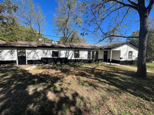 351 E Commerce Ave, Cooper, TX, 75432-1805 | Card Image