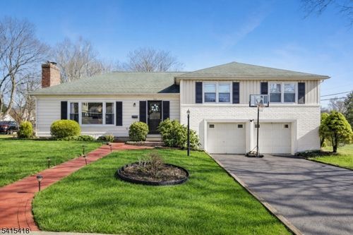 500 E Valley View Ave, Hackettstown, NJ, 07840-1416 | Card Image