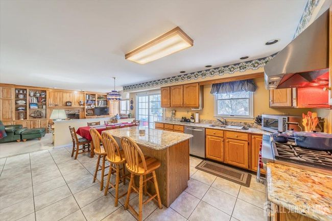 12 Adams Rd, House other with 4 bedrooms, 3 bathrooms and null parking in Kendall Park NJ | Image 16