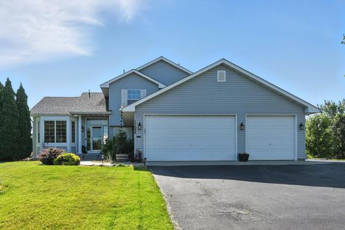 17624 Foxboro Ln, Farmington, MN, 55024-8506 | Card Image