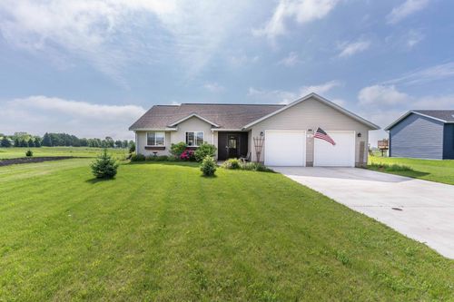 603 W 7th Ave, Osakis, MN, 56360-8361 | Card Image