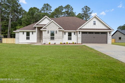 8417 Pine Cone Dr, Gautier, MS, 39553-1915 | Card Image