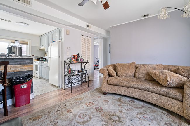 5211 S 73 Rd Ct, Home with 7 bedrooms, 4 bathrooms and 4 parking in Summit IL | Image 9