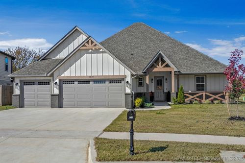 1420 N 70th St, Broken Arrow, OK, 74014-2563 | Card Image