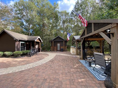 201 Davis Hl, Cleveland, TX, 77327-2353 | Card Image