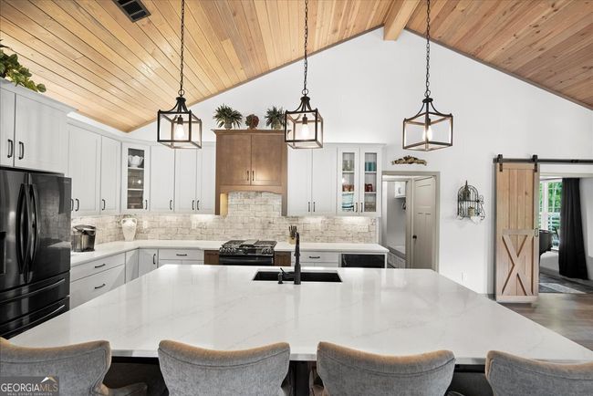 1330 Sr 110, Home with 6 bedrooms, 3 bathrooms and null parking in Waynesville GA | Image 18
