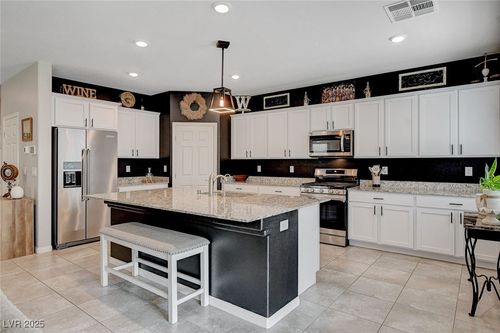 7733 Wishbone Falls St, North Las Vegas, NV, 89084-4735 | Card Image