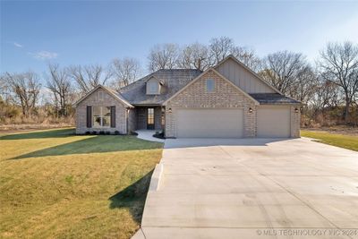 13846 N 54th East Avenue, House other with 4 bedrooms, 2 bathrooms and null parking in Collinsville OK | Image 2