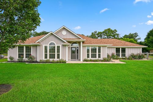 18964 Old Bundick Rd, Hearne, TX, 77859-9218 | Card Image