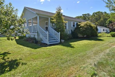 33 Blackbird Court, House other with 2 bedrooms, 2 bathrooms and 2 parking in Tiverton RI | Image 3