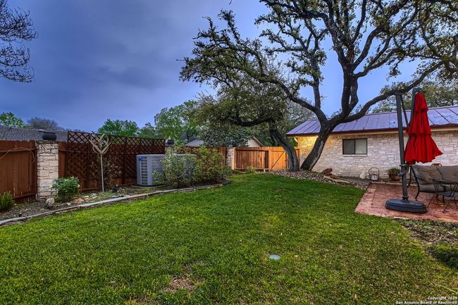 201 Sheffield, House other with 5 bedrooms, 5 bathrooms and null parking in Castle Hills TX | Image 10
