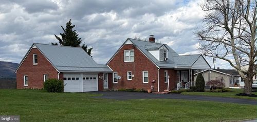 111 Barnetts Run Rd, WARFORDSBURG, PA, 17267-8548 | Card Image