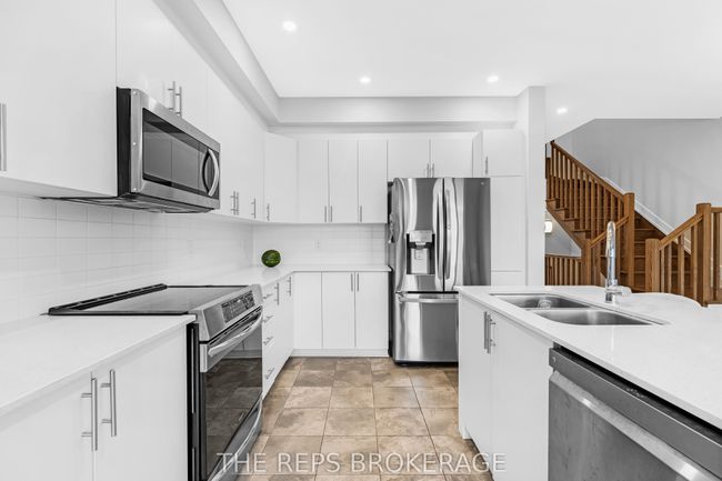 891 Solarium Ave, House attached with 3 bedrooms, 3 bathrooms and 2 parking in Manotick ON | Image 8