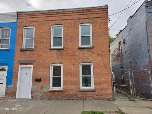 7 Smith Ave, Troy, NY, 12180-1244 | Card Image
