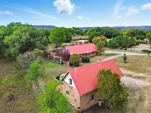 40 County Road 84b, Santa Fe, NM, 87506-7215 | Card Image