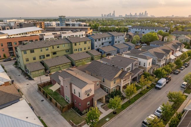 2513 Moreno St, House other with 4 bedrooms, 4 bathrooms and 2 parking in Austin TX | Image 28