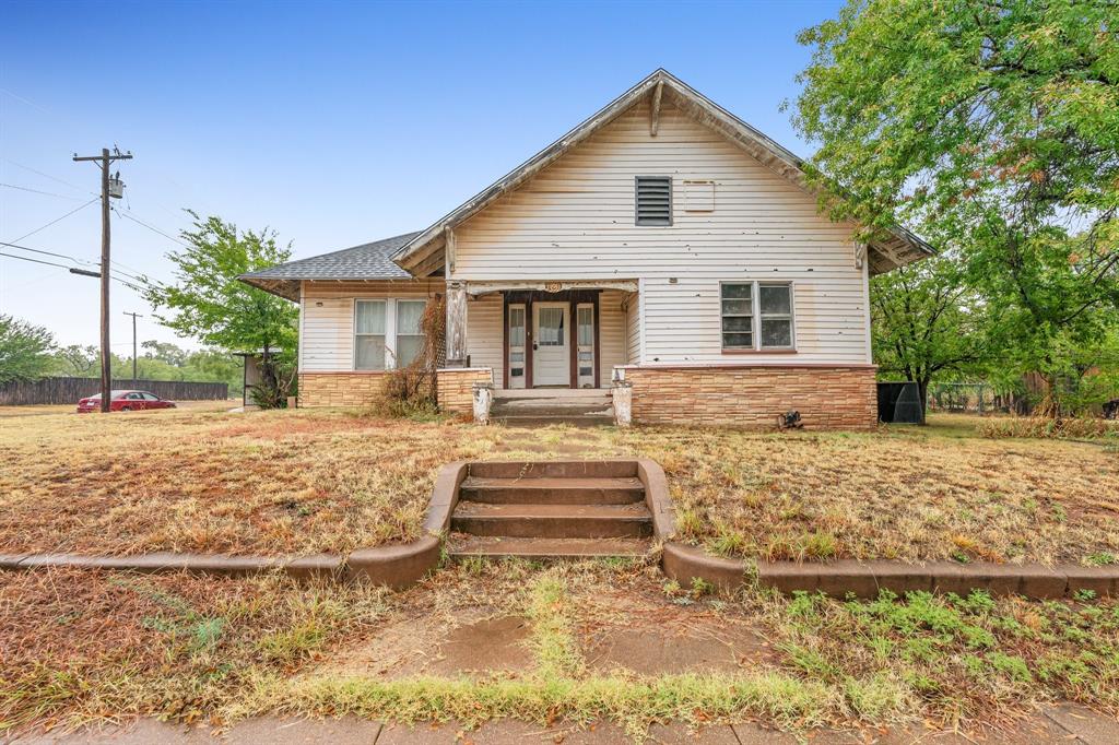Mcharg St, Stamford, TX 79553