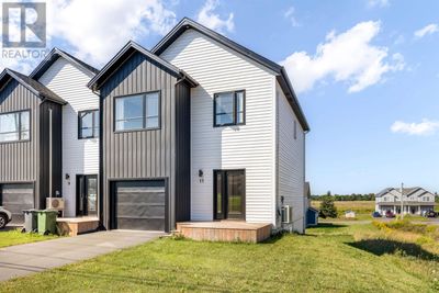 11 Kindred Ave, Townhouse with 3 bedrooms, 3 bathrooms and null parking in Charlottetown PE | Image 1