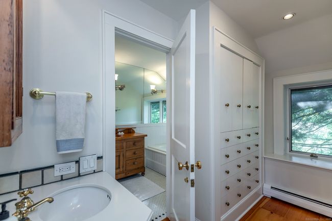 117 Looking Glass Hill Rd, House other with 4 bedrooms, 4 bathrooms and null parking in Morris CT | Image 16