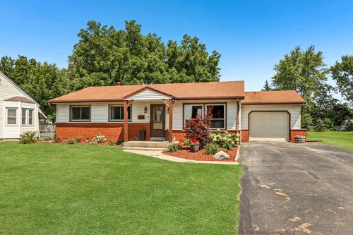 620 E Main St, Waterford, WI, 53185-4431 | Card Image