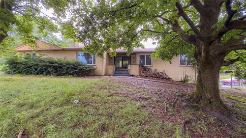 2626 Oneida Valley Rd, Petrolia, PA, 16050-2016 | Card Image