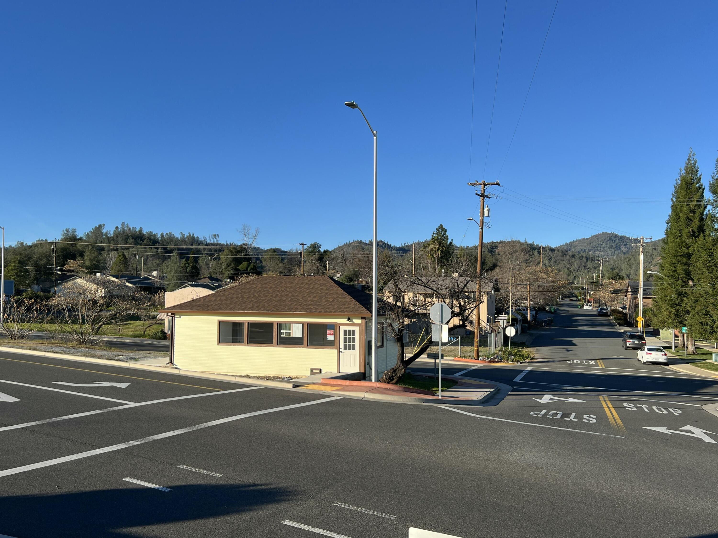 Commercial Sale in Shasta Lake 2
