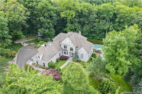 13 Pond View Ter, Branford, CT, 06405-2752 | Card Image