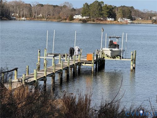 82 Westmoreland Blvd, Hague, VA, 22469-2646 | Card Image