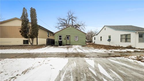307 N Sargent Ave, Glendive, MT, 59330-2528 | Card Image