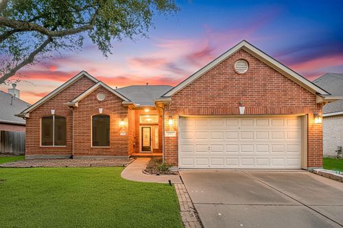 2010 Lincoln Crest Way, Sugar Land, TX, 77498-6328 | Card Image
