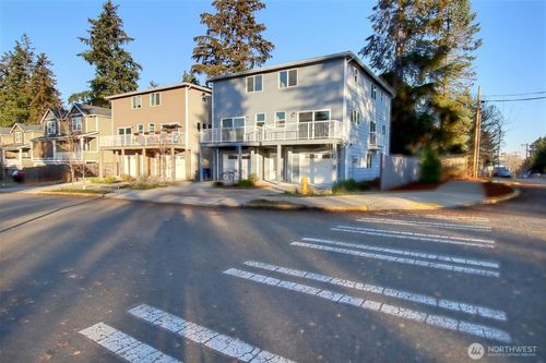 b-15188 5th Ln S, Burien, WA, 98148-2552 | Card Image