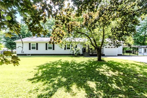 15 Van Dewark Rd, Middletown, NY, 10941-3909 | Card Image