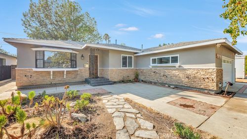 10139 Hillview, Chatsworth, CA, 91311 | Card Image