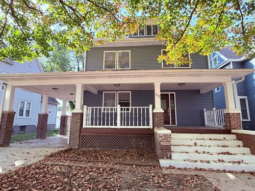 212 E Jefferson St, Clinton, IL, 61727-2074 | Card Image