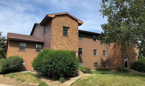 715 Golfcrest Rd S, Normal, IL, 61761-1166 | Card Image