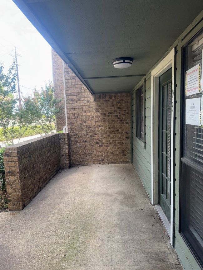 View of patio / terrace | Image 16