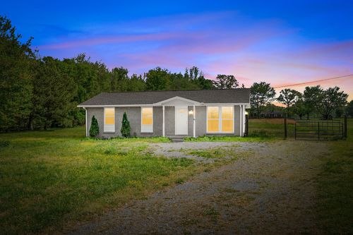 1912 Woodlawn Rd, CLARKSVILLE, TN, 37042-6865 | Card Image